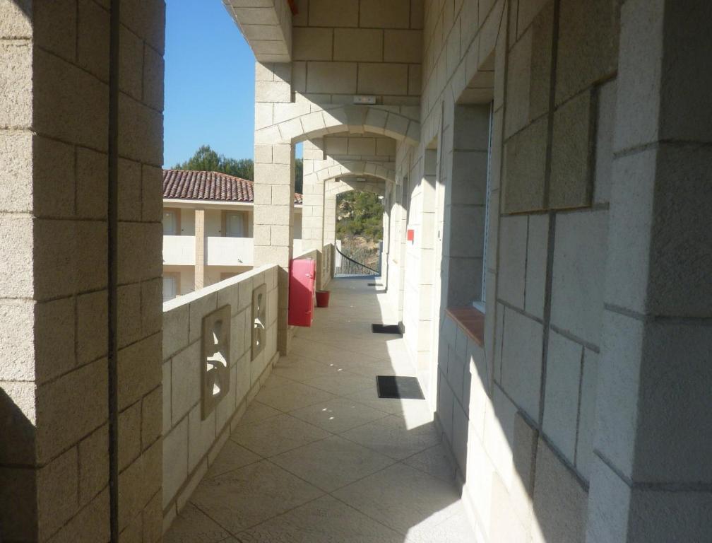 Appart'Hôtel Les Rochers Auriol Exterior foto